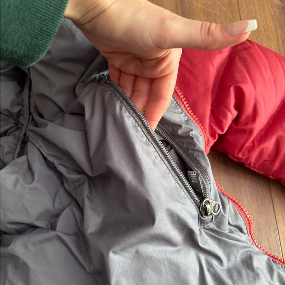 The North Face 700 Down Nuptse Puffer Jacket - Picture 9 of 9